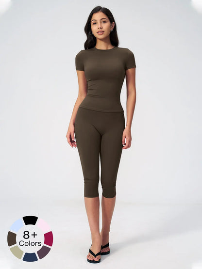 Breathable Tight Yoga Set, Quick-Dry Fitness Wear, Versatile Short Sleeve Tee & High Waist Capri Pants, Sporty Outfit for All Seasons, Solid Sports Sets