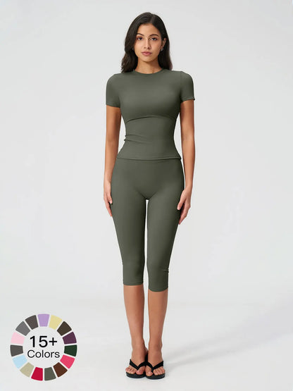 Breathable Tight Yoga Set, Quick-Dry Fitness Wear, Versatile Short Sleeve Tee & High Waist Capri Pants, Sporty Outfit for All Seasons, Solid Sports Sets
